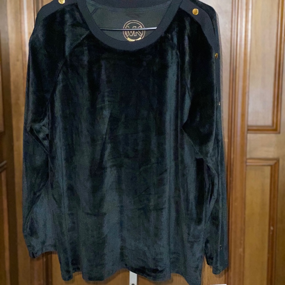 Micheal Kors women’s sweater/coat